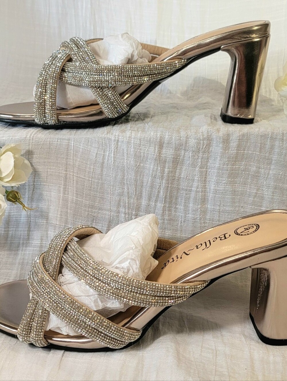 Bella Vita Carmen Rhinestone Metallic Block Heel Sandal Size 6 NWT